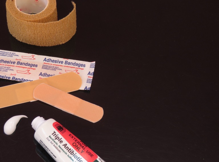 How to Treat Cuts, Scrapes, and Gouges in the Backcountry? How to Treat Cuts, Scrapes, and Gouges in the Backcountry?